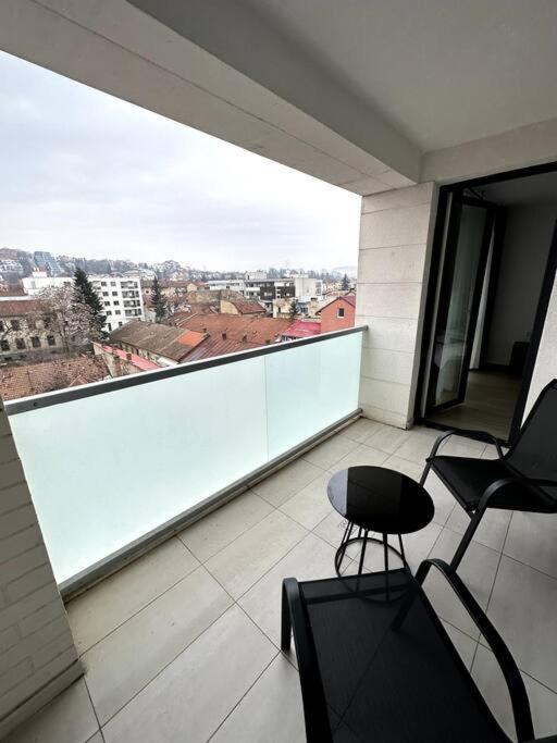 Central River Apartment Cluj-Napoca Exterior foto